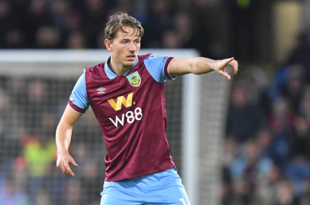 Viễn cảnh sở hữu Berge của Man City không còn.
